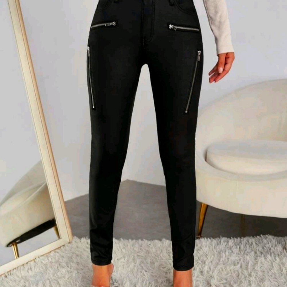 Black Medium Pants